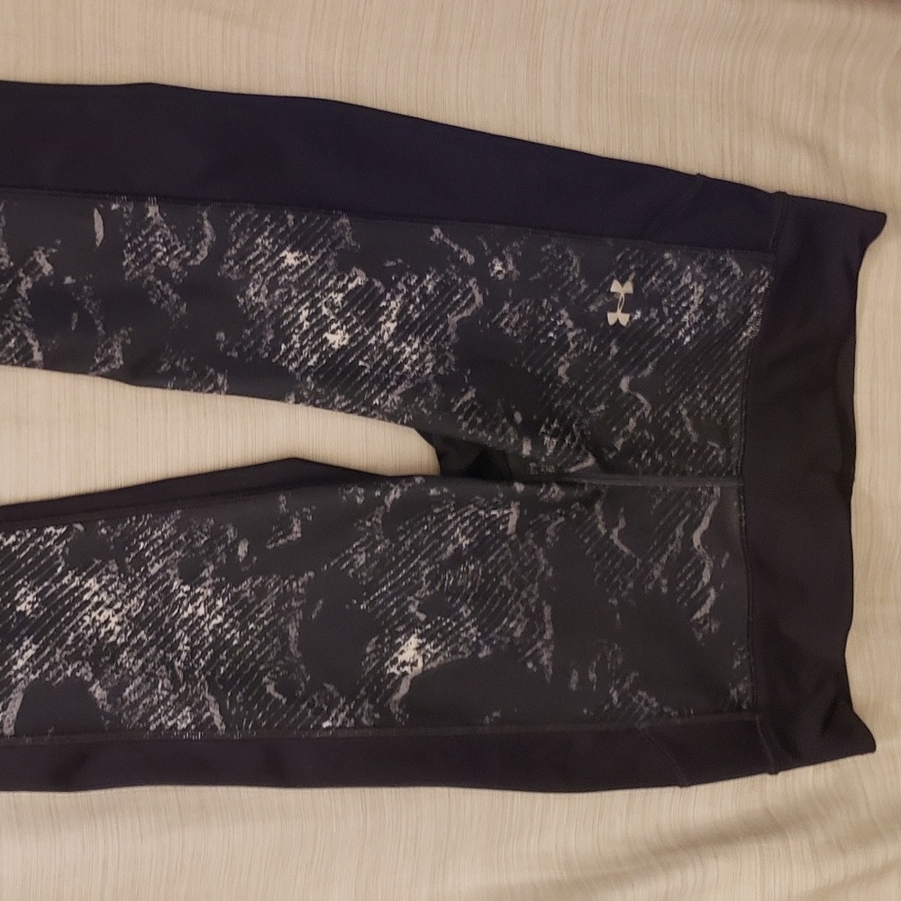 Athletic leggings